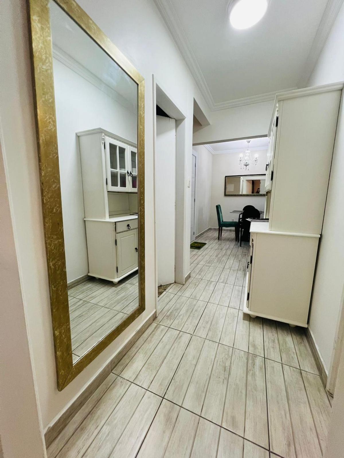 Apartamento Meia Quadra Do Mar